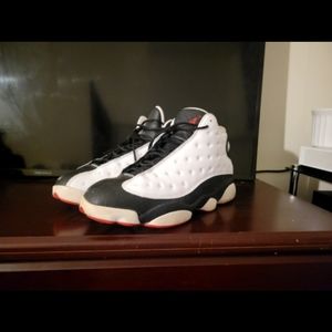 Jordan 13 he got game size 13 men US